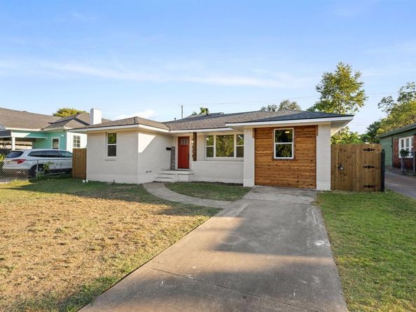 806 E Woodin Boulevard , Dallas Texas 75216