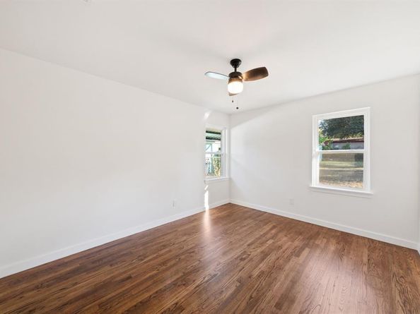 806 E Woodin Boulevard , Dallas Texas 75216