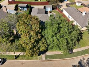 7113  Lo Chalmers Lane , Garland Texas 75043