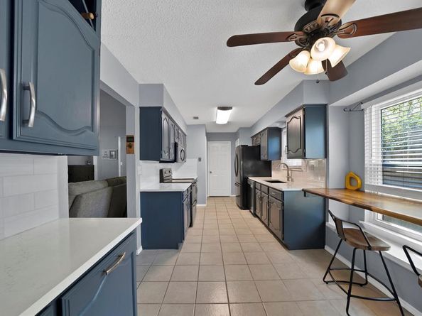 7113  Lo Chalmers Lane , Garland Texas 75043