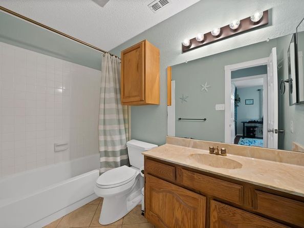 7113  Lo Chalmers Lane , Garland Texas 75043