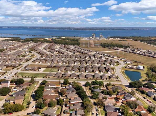 7113  Lo Chalmers Lane , Garland Texas 75043