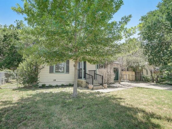 1514  Baxley Street , Carrollton Texas 75006