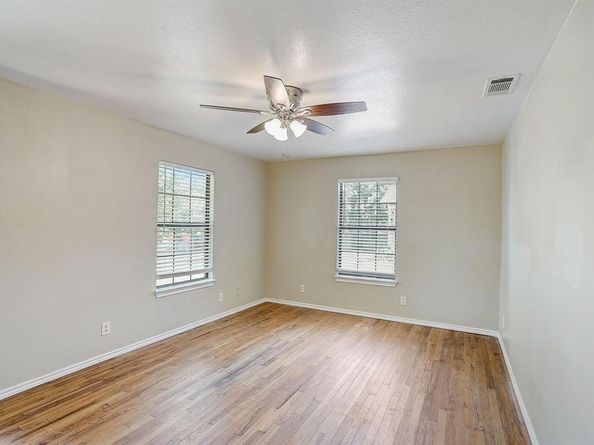 1514  Baxley Street , Carrollton Texas 75006