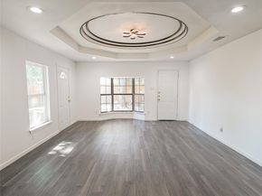 4606  Hazelhurst Lane , Dallas Texas 75227