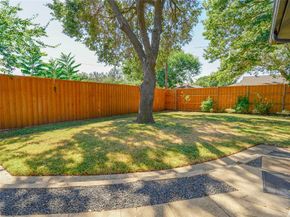 4606  Hazelhurst Lane , Dallas Texas 75227
