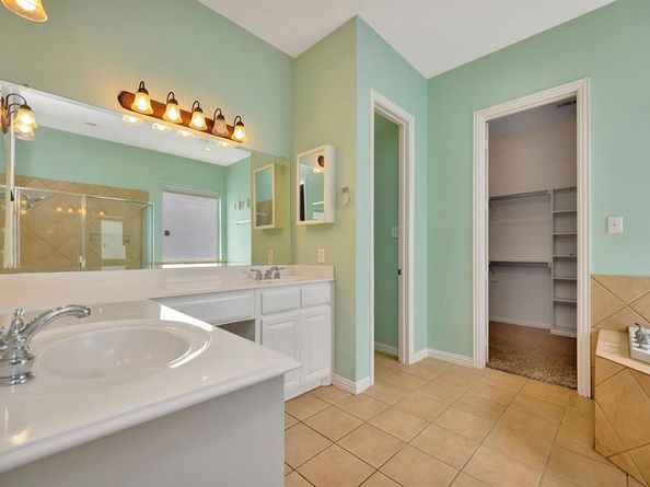 3905  Vernon Way , Fort Worth Texas 76244