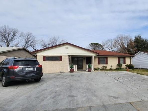 242  Cober  , Grand Prairie Texas 75051