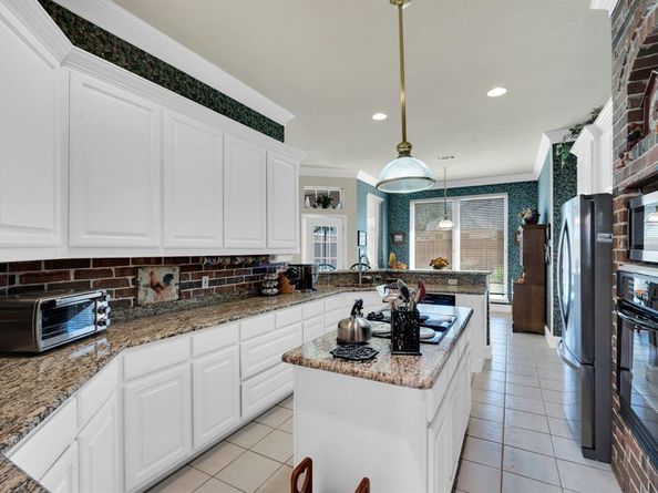 2616  Brookwood Drive , Mansfield Texas 76063