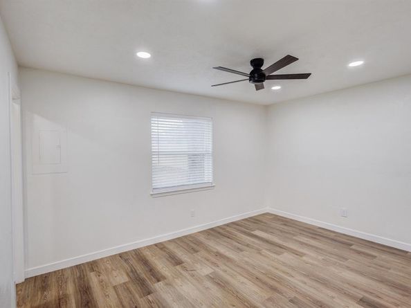 1914  Kynette Drive , Euless Texas 76040