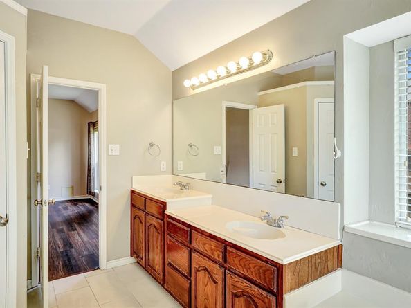 1315  Ballantrae Drive , Allen Texas 75013