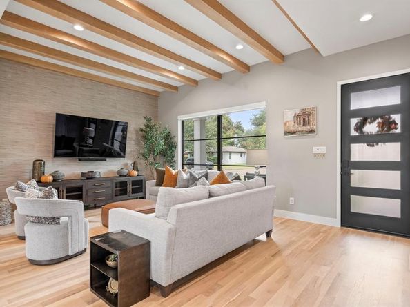 6802  Vada Drive , Dallas Texas 75214