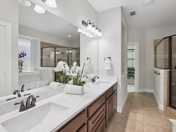 7039  Miramar  , Grand Prairie Texas 75054