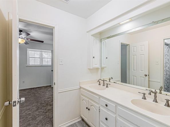 2524  Belmeade Drive , Carrollton Texas 75006