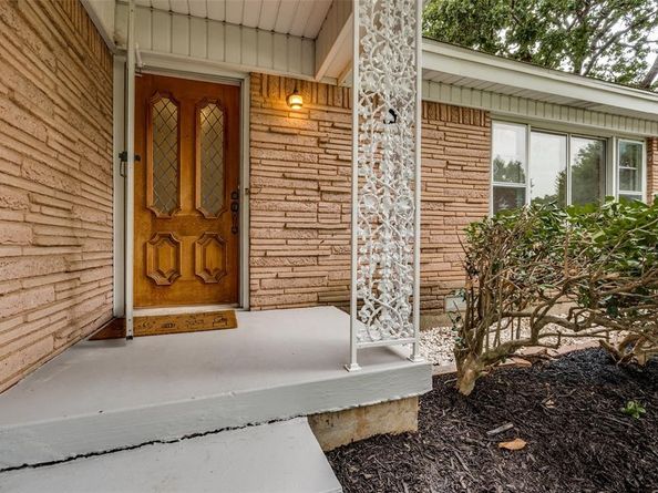 1710  Henderson Court , Irving Texas 75061