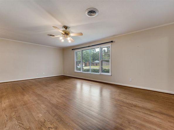 1710  Henderson Court , Irving Texas 75061