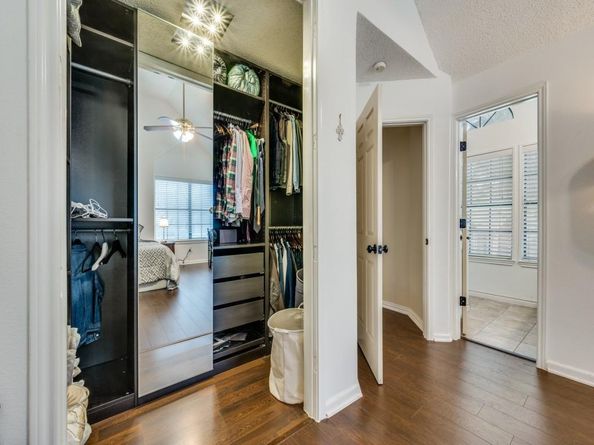 404  Santa Fe Trail  54, Irving Texas 75063