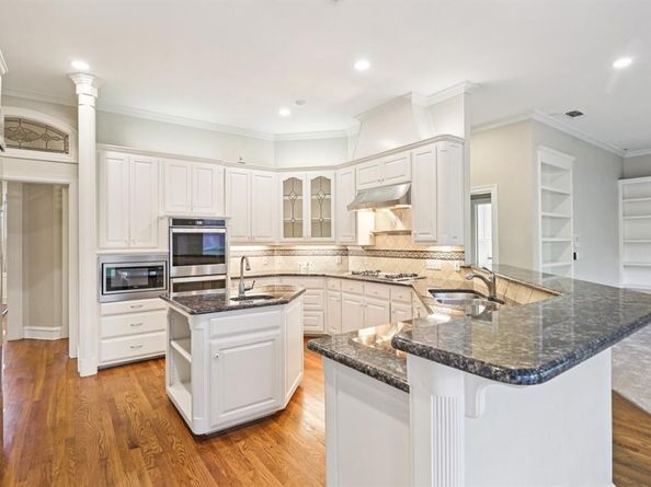 2805  Red Oak Court E, Colleyville Texas 76034