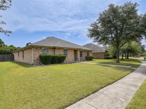 614  Rolling Meadows Drive , Lancaster Texas 75146