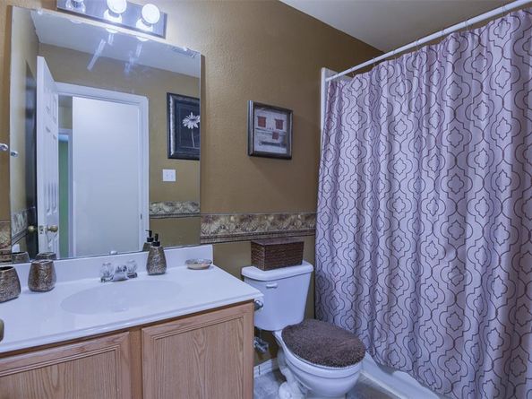 614  Rolling Meadows Drive , Lancaster Texas 75146