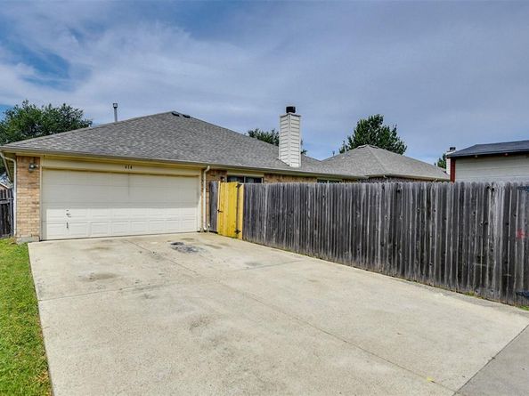614  Rolling Meadows Drive , Lancaster Texas 75146