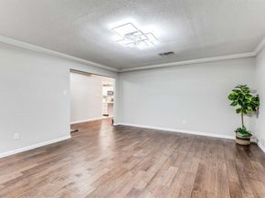 28  Mont Del Drive , Benbrook Texas 76132