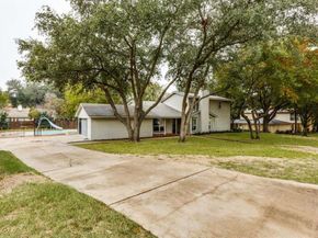 28  Mont Del Drive , Benbrook Texas 76132