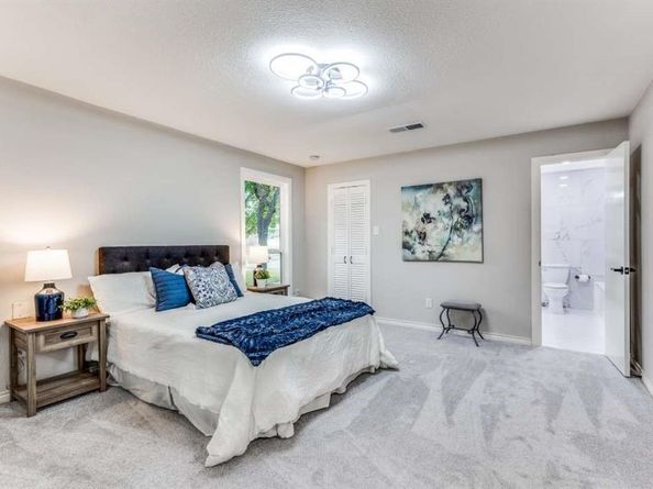 28  Mont Del Drive , Benbrook Texas 76132