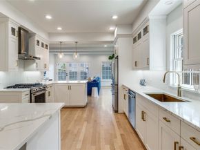 1142 N Winnetka Avenue , Dallas Texas 75208
