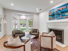 1142 N Winnetka Avenue , Dallas Texas 75208