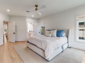 1142 N Winnetka Avenue , Dallas Texas 75208