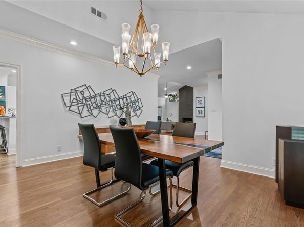 4304  Cobblers Lane , Dallas Texas 75287