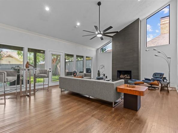 4304  Cobblers Lane , Dallas Texas 75287