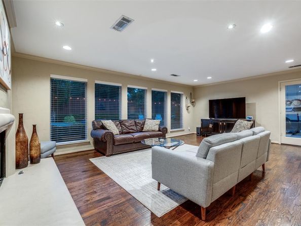 6850  Leameadow Drive , Dallas Texas 75248