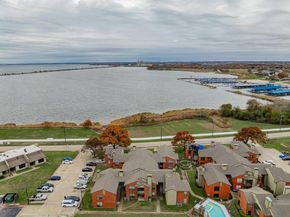 5901  Lake Hubbard Parkway  166, Garland Texas 75043