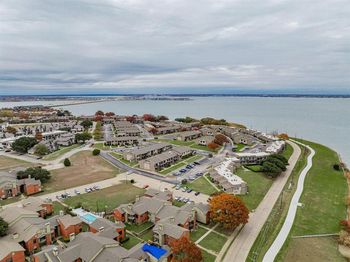 5901  Lake Hubbard Parkway 