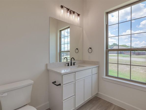 1601  Sea Breeze Court , Azle Texas 76020