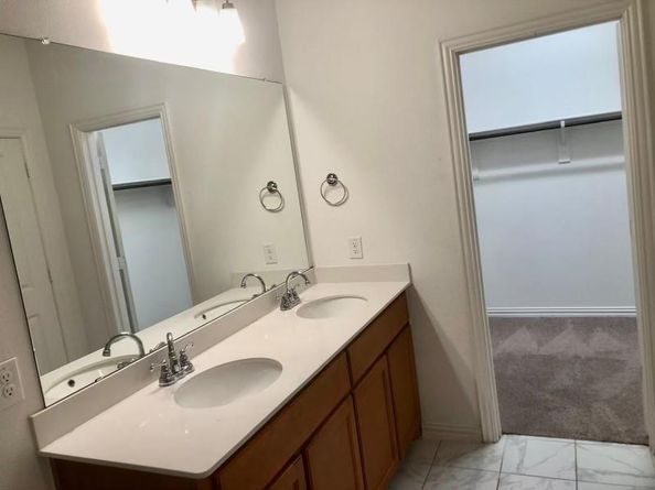 1418  Broadview Drive , Garland Texas 75042