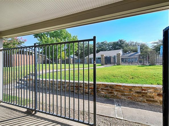 2708  Heather Glen Court , Carrollton Texas 75006