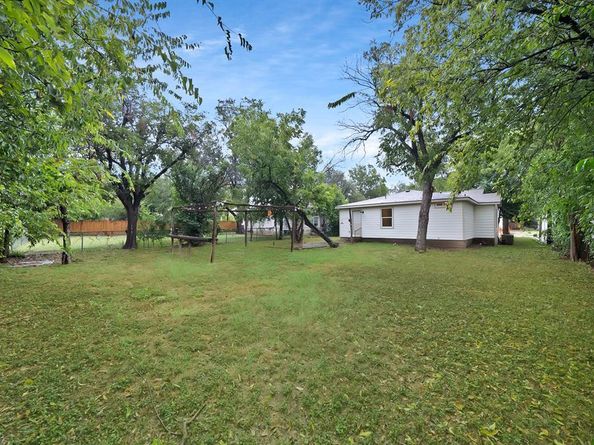 4932  Cedar Hill Road , Fort Worth Texas 76116