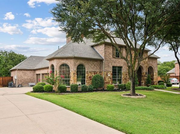 9121  Crockett Drive , Argyle Texas 76226