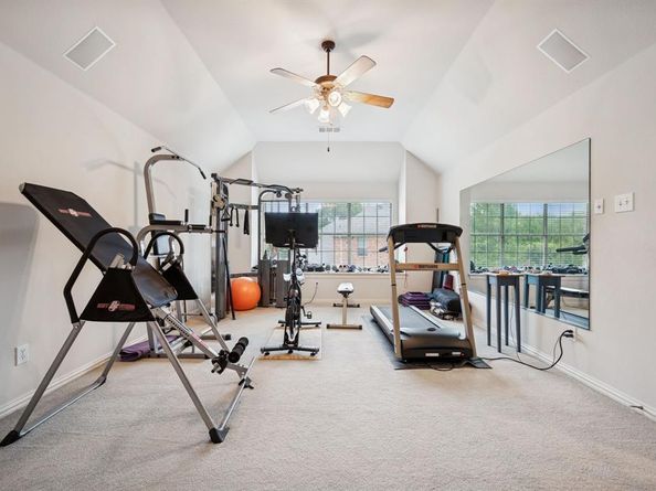9121  Crockett Drive , Lantana Texas 76226