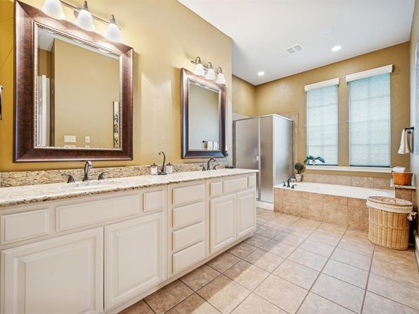 9121  Crockett Drive , Argyle Texas 76226