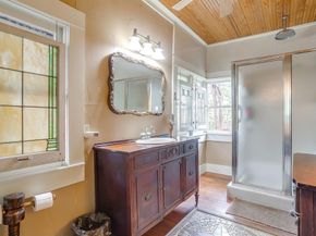 1901  Fairmount Avenue , Fort Worth Texas 76110