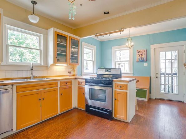 1901  Fairmount Avenue , Fort Worth Texas 76110