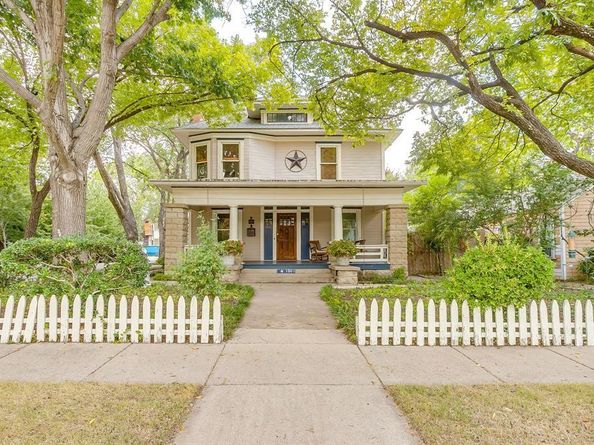 1901  Fairmount Avenue , Fort Worth Texas 76110