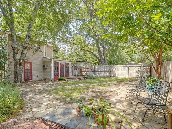 1901  Fairmount Avenue , Fort Worth Texas 76110