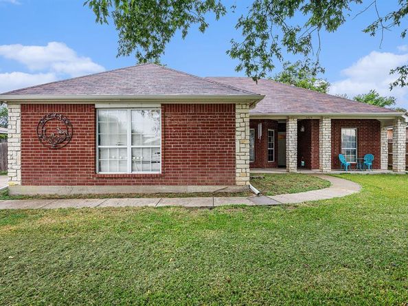 3824  Linkcrest Drive W, Aledo Texas 76008