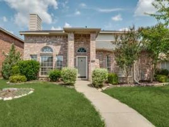 2261  Bresee Drive , Carrollton Texas 75010