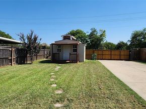 2261  Bresee Drive , Carrollton Texas 75010